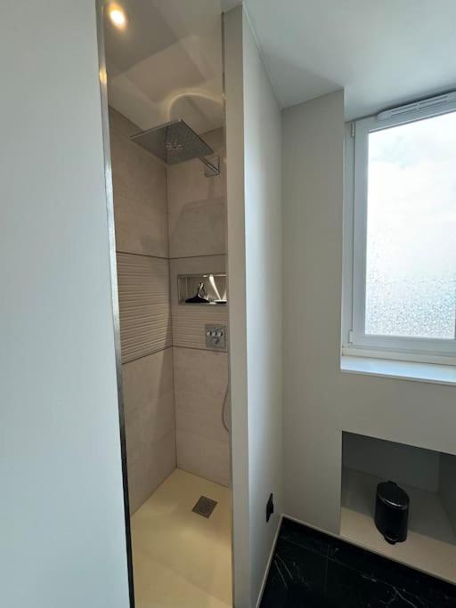 Bel Appartement Climatise En Plein Coeur De Lille Bagian luar foto